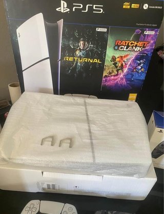 Consola PlayStation 5 Slim 1TB + 2 Mandos