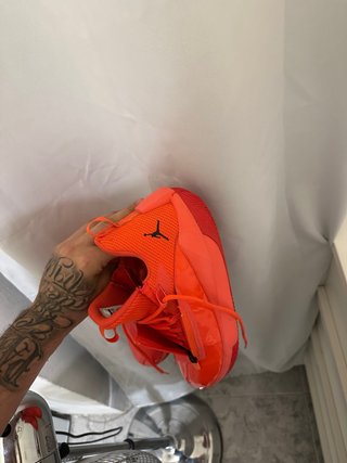 Zapatos Jordan Naranja/Rojo