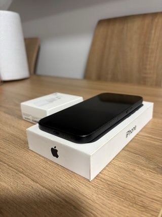 iPhone 16 256GB Negro