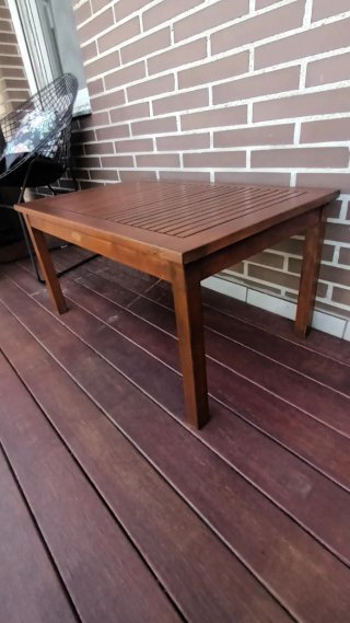 Tavolo ausiliario esterno in legno