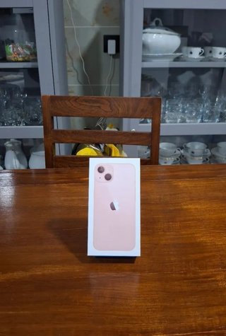 Scatola iPhone 13 Rosa