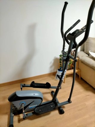 Bicicleta Elíptica Zipro Shox 7 kg