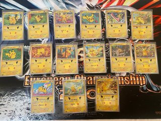 Set 15 Cartas Pikachu 30 Aniversario (Japonés)