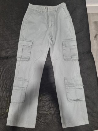 Pantalones Cargo Gris