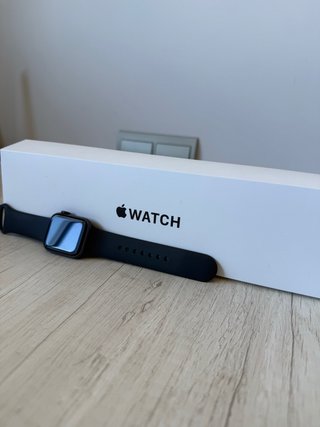 Apple Watch SE Negro + caja y cargador