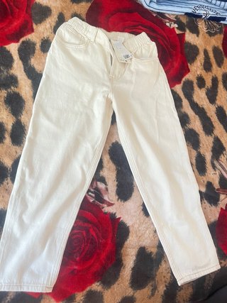 Pantalón vaquero niño beige