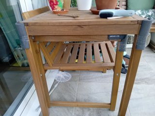 Tavolo in legno per terrazzo IKEA