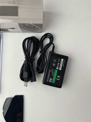 Batteria 3600mAh + Coperchio PSP + Caricabatterie