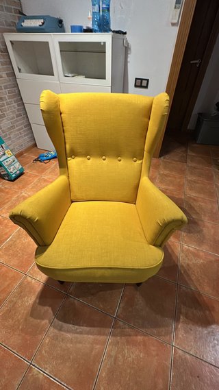 Poltrona IKEA Gialla