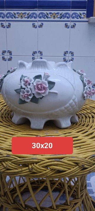 Jarrón Vintage Porcelana Flores Rosas Blancas