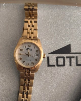 Reloj Lotus Dorado para Mujer