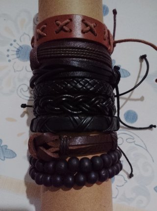 Pulseras de cuero para hombre y mujer