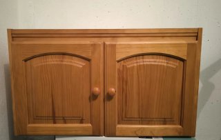 Mueble de pared de pino 80x47x30 cm
