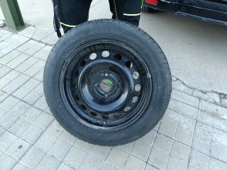 Rueda de repuesto Pirelli