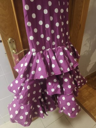 Vestido Flamenca Lunares Morado Blanco