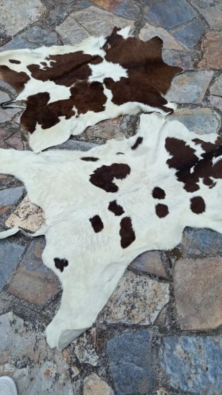 Alfombra Piel Vaca Marrón y Blanca