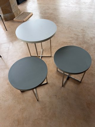 Set di 3 tavolini ausiliari rotondi