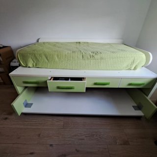 Cama nido con colchon, mesilla, estante,sinfonier