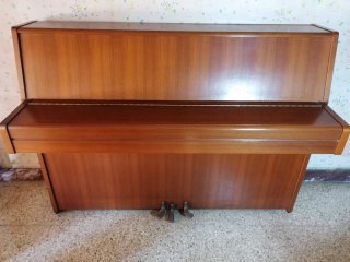 Piano Vertical Yamaha M1J