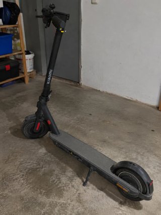Patinete Eléctrico Xiaomi Mi Electric Scooter .