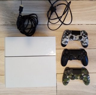 Sony Playstation 4 9.00 1000 gb ps4 3 controller