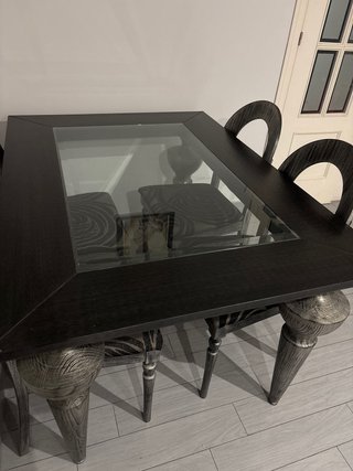 Mesa de comedor con 4 sillas