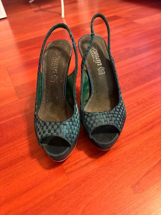 Zapatos de tacón verde