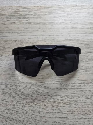 Gafas deportivas negras