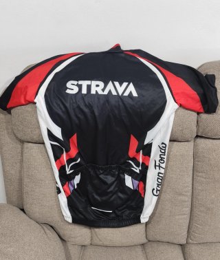 Conjunto de ciclismo Strava – Nuevo a estrenar