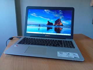 ASUS F555Q ordenador portátil
