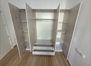 Armadio in legno a 2, 3 e 4 ante