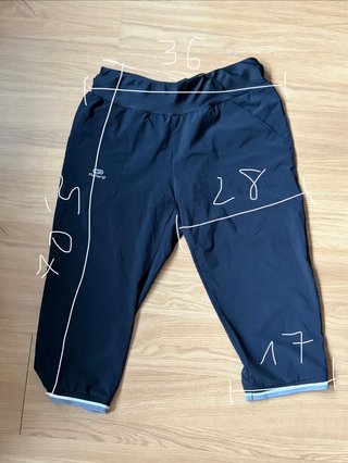 Malla corta deportiva Kalenji negra