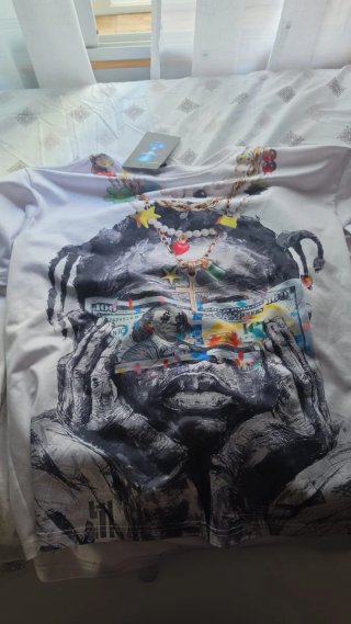 Camiseta Hellstar Blanca