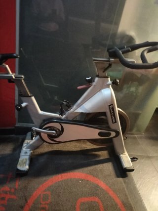 Bicicleta Spinning Tomahawk Gama Alta