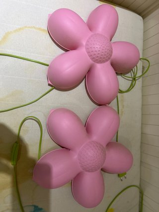 2 Lámparas de pared Flor Ikea