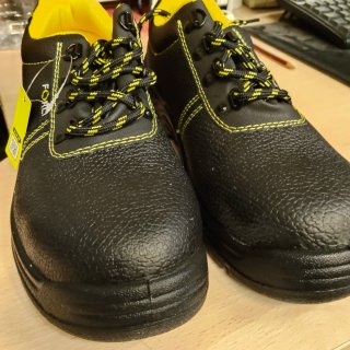 Zapatos de Seguridad Negros y Amarillos