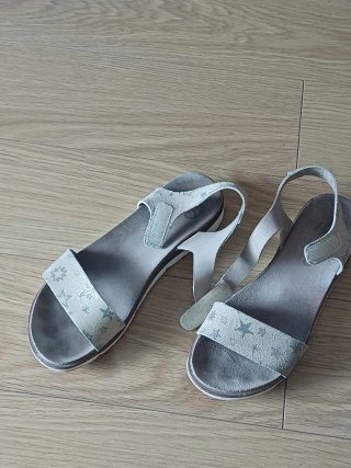 Sandalias Yokono Beige/Plata Talla 38