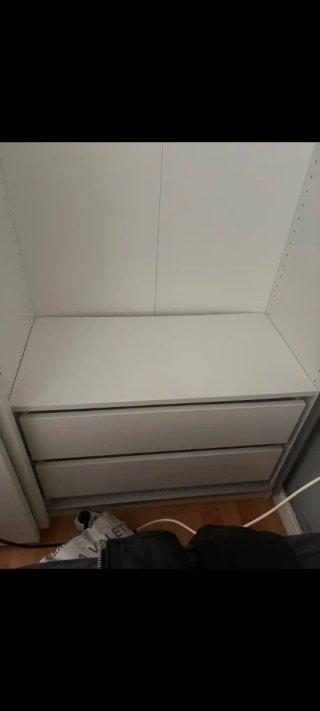Armadio a porte scorrevoli bianco. VENDITA URGENTE