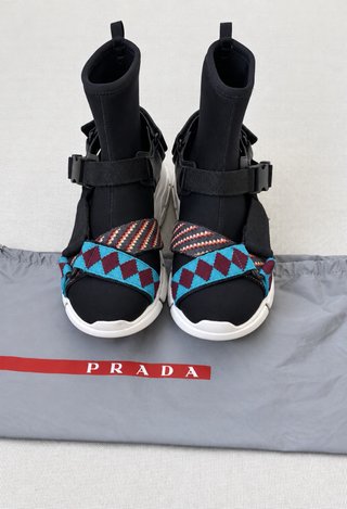 Zapatillas altas Prada Talla 37