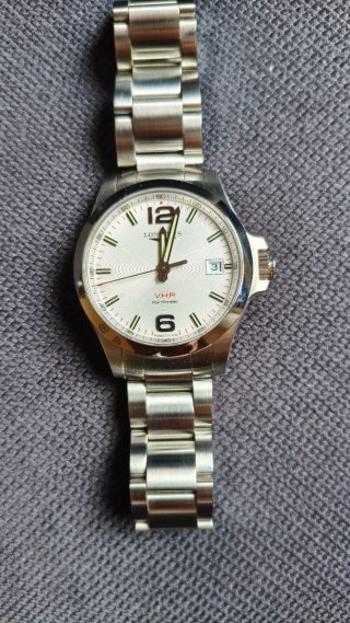 Reloj Longines Conquest V.H.P. 41mm