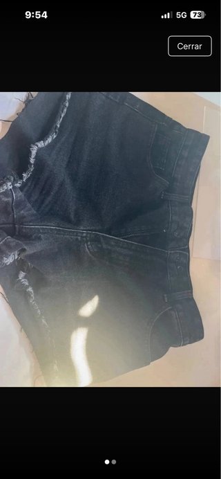 Pantalón vaquero corto negro