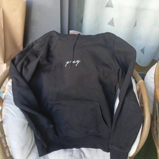 4 Sudaderas de varias Marcas