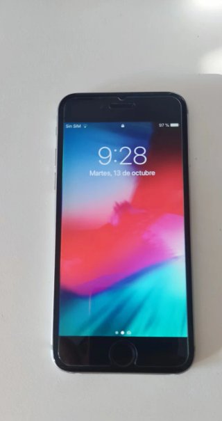 iPhone 6 64GB Negro/Plata. Salud batería 81%