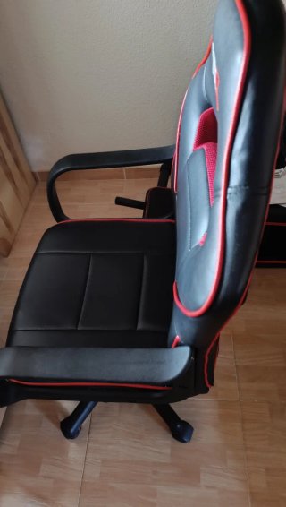 Silla Gaming XtR Negra y Roja