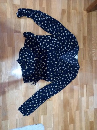 Blusa con estampado floral