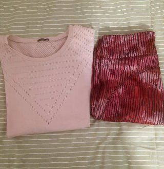 Conjunto deportivo: Malla y Top