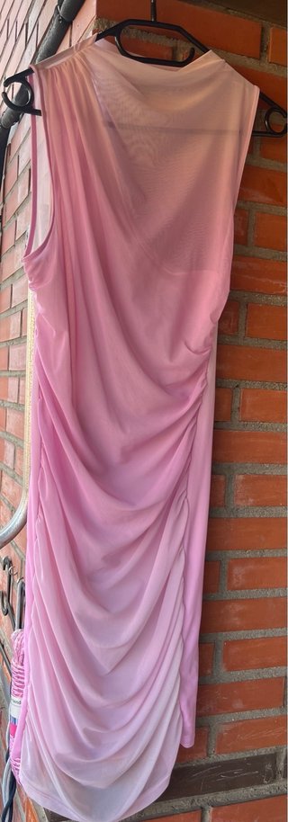 Vestido de transparencias rosa