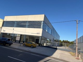 Nave industrial en alquiler en Carballo