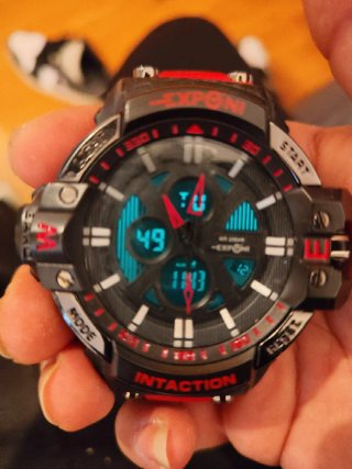Reloj Deportivo EXPONI Negro y Rojo