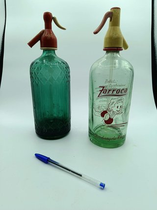 2 Sifones antiguos de vidrio